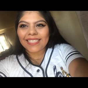 Meet your Posher, Ariana